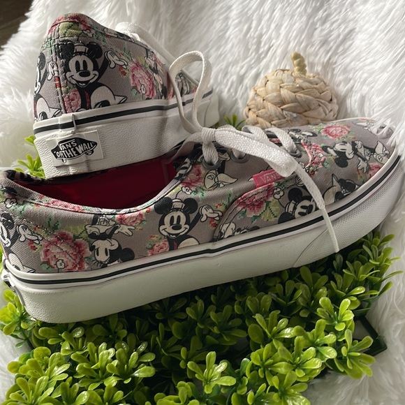 Vans X Disney Minnie Mouse Digi Rose Sneakers - Picture 6 of 12
